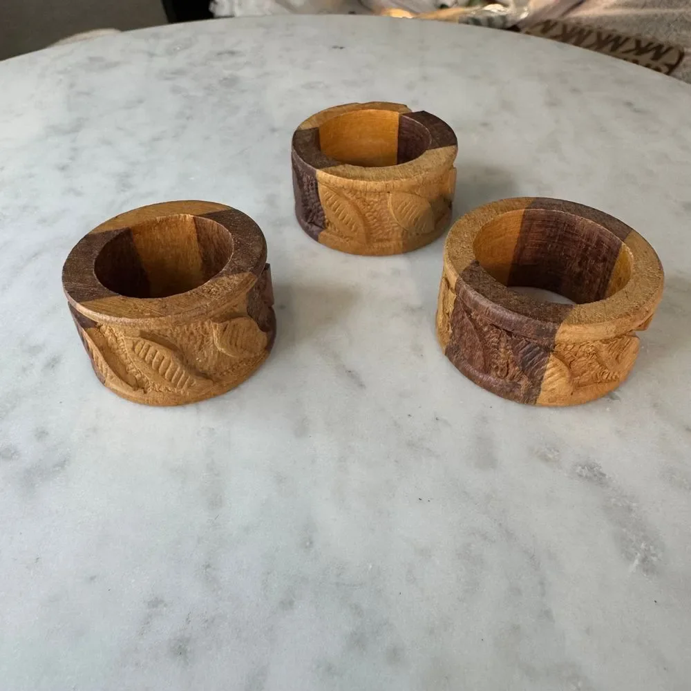 Handcrafted Wooden Napkin Rings Two-Tone Carved Leaf Design Home Decor Set‎ of 3